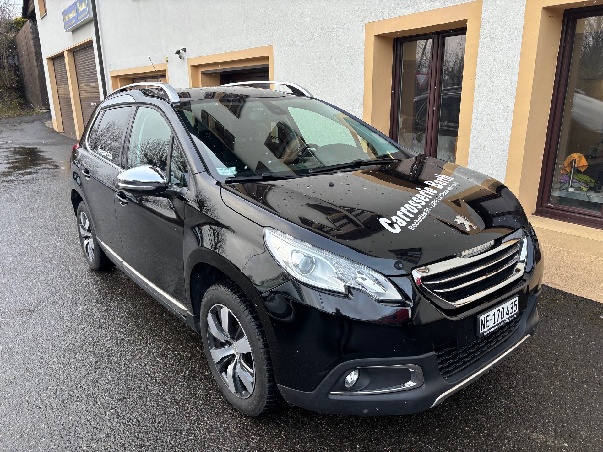 PEUGEOT 2008 1.2 PureTech Allure