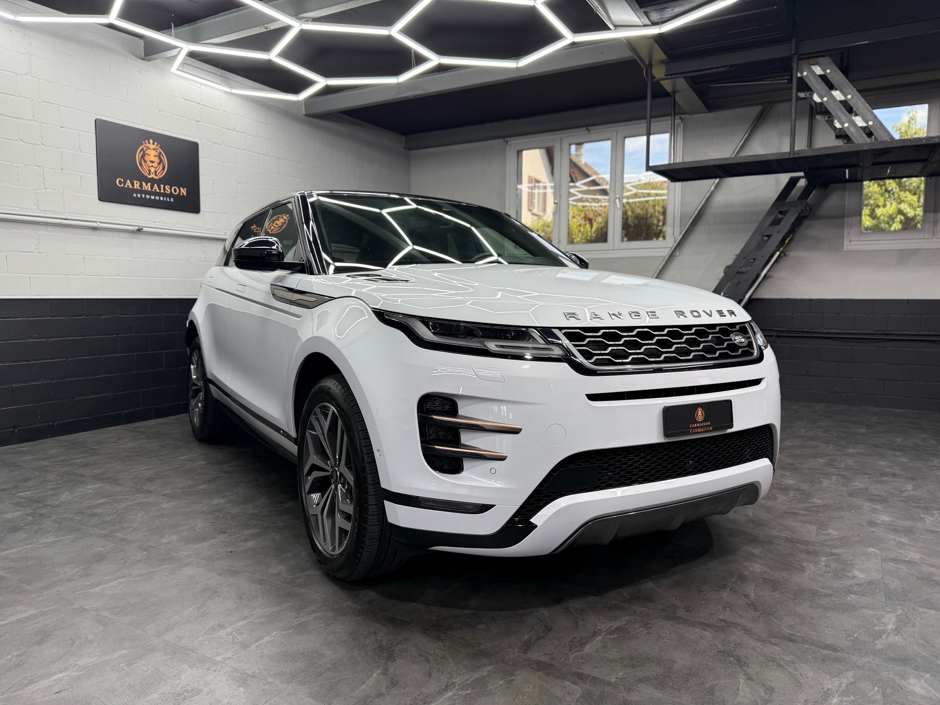 LAND ROVER Range Rover Evoque R-Dyn First Edi P 250 HSE AT9