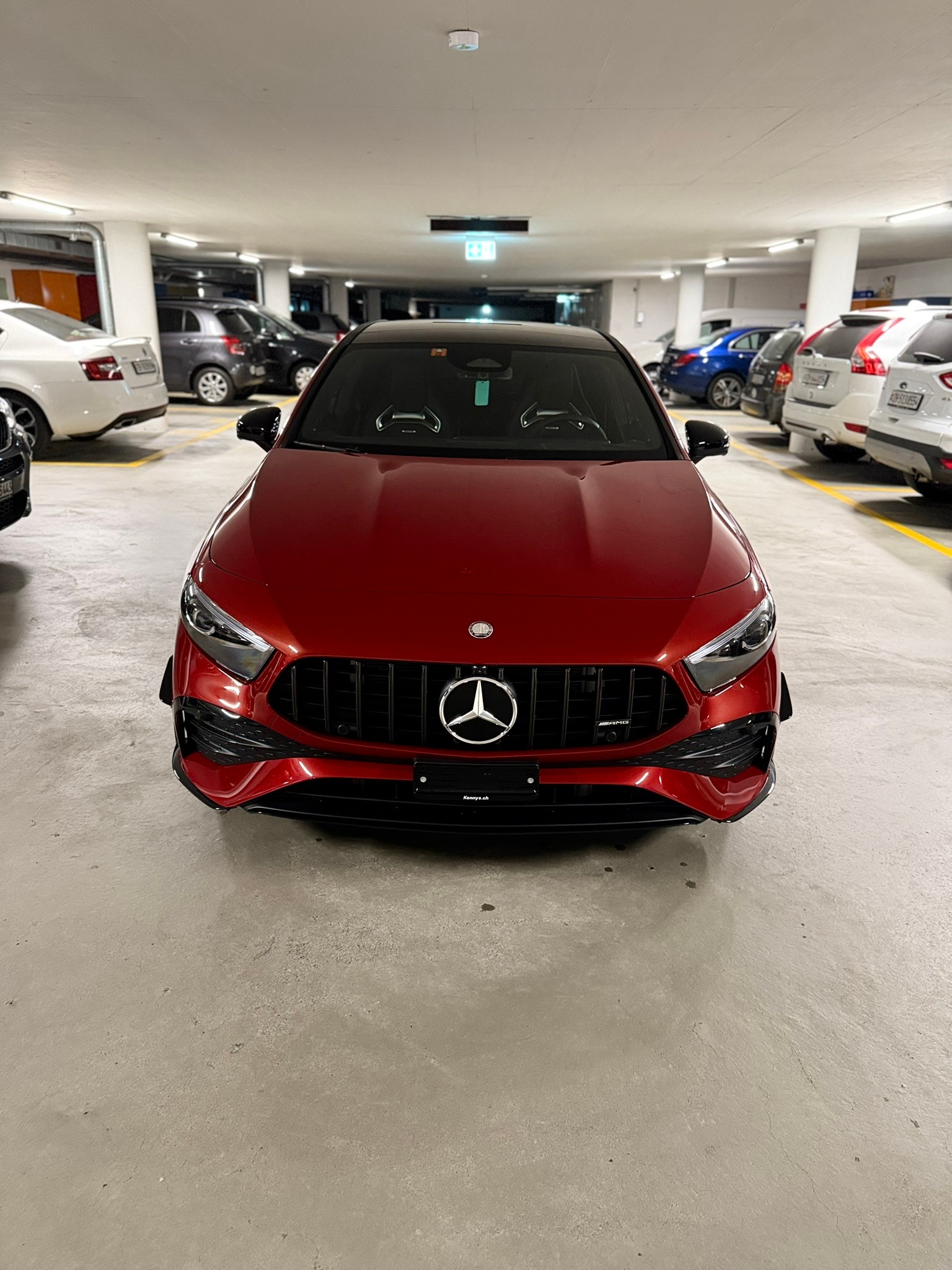 MERCEDES-BENZ A 35 AMG-image-8