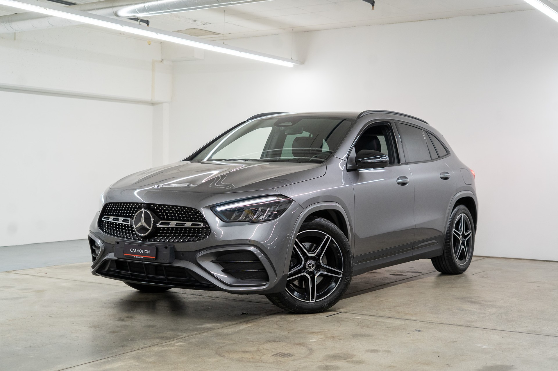MERCEDES-BENZ GLA 220 d AMG Line 4matic *FACELIFT*
