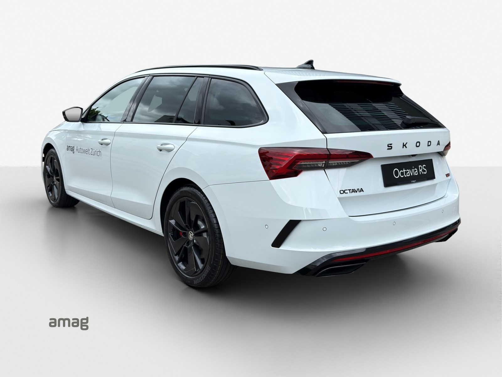 SKODA Octavia Combi 2.0 TSI DSG RS-showroom-element-2