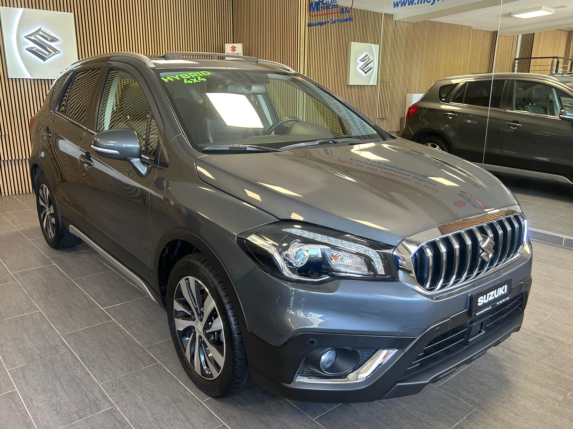 SUZUKI SX4 S-Cross 1.4 T Compact Top Hybrid 4x4-showroom-element-3
