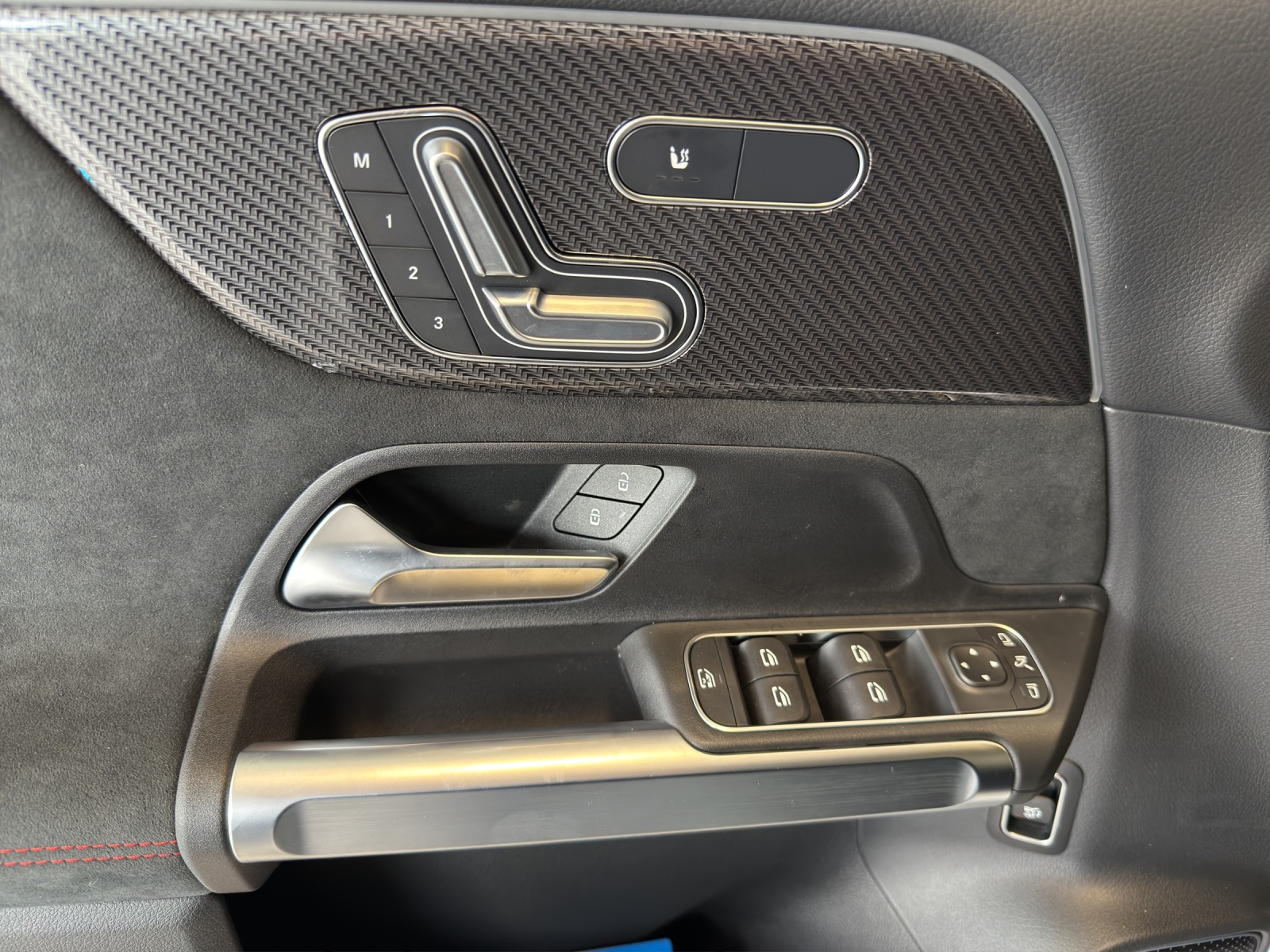 Image MERCEDES-BENZ GLB-220 GLB 220 4Matic 8G-Tronic