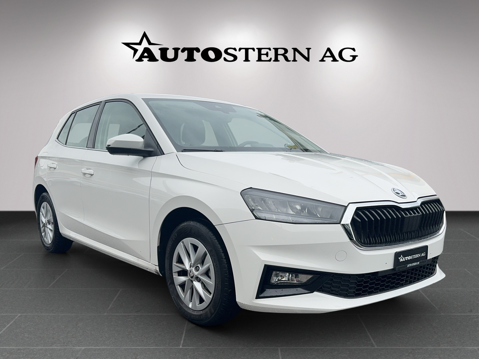 SKODA Fabia 1.0 MPI Ambition-showroom-element-2