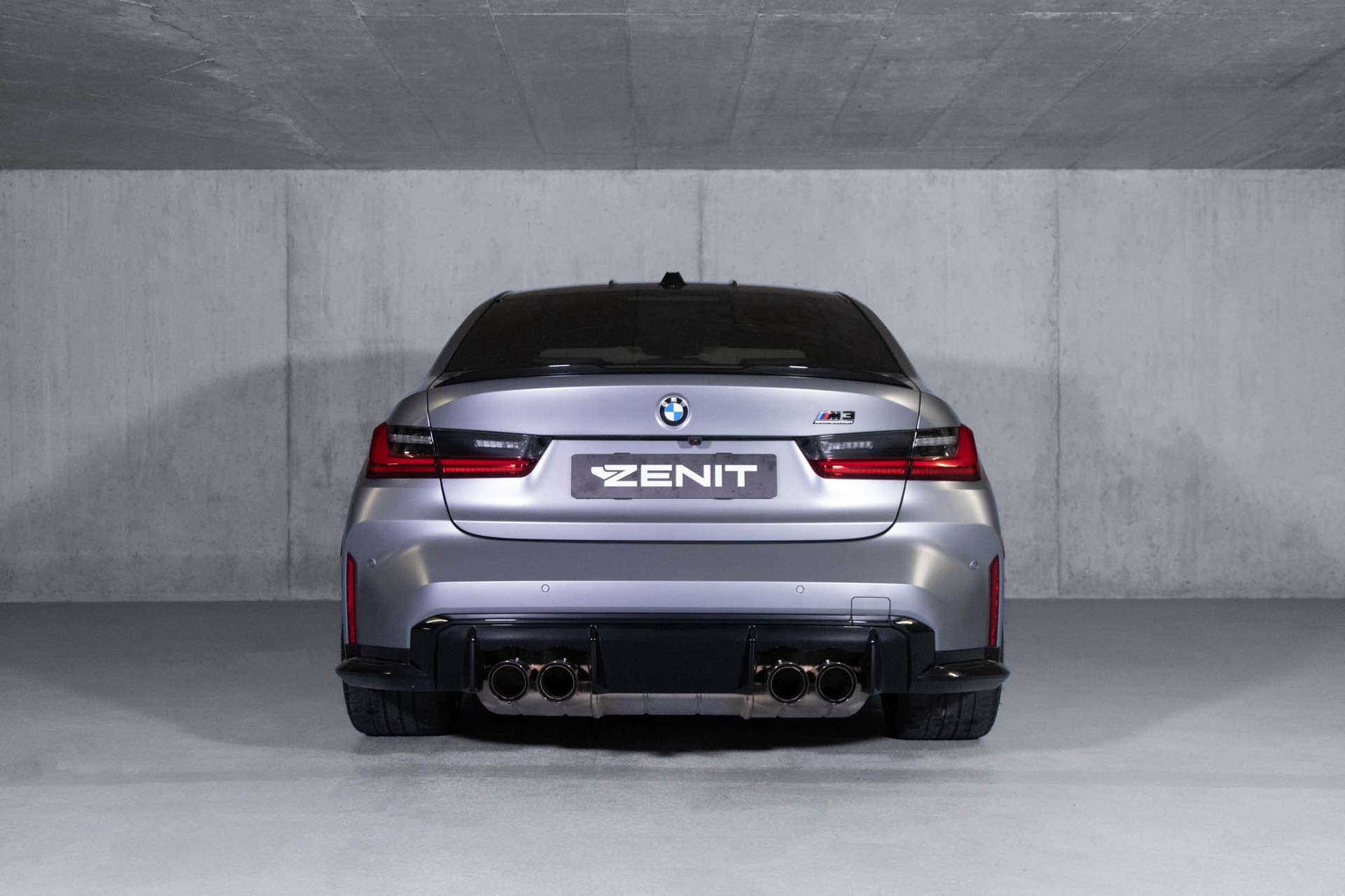 BMW M3 Competition M xDrive-showroom-element-3