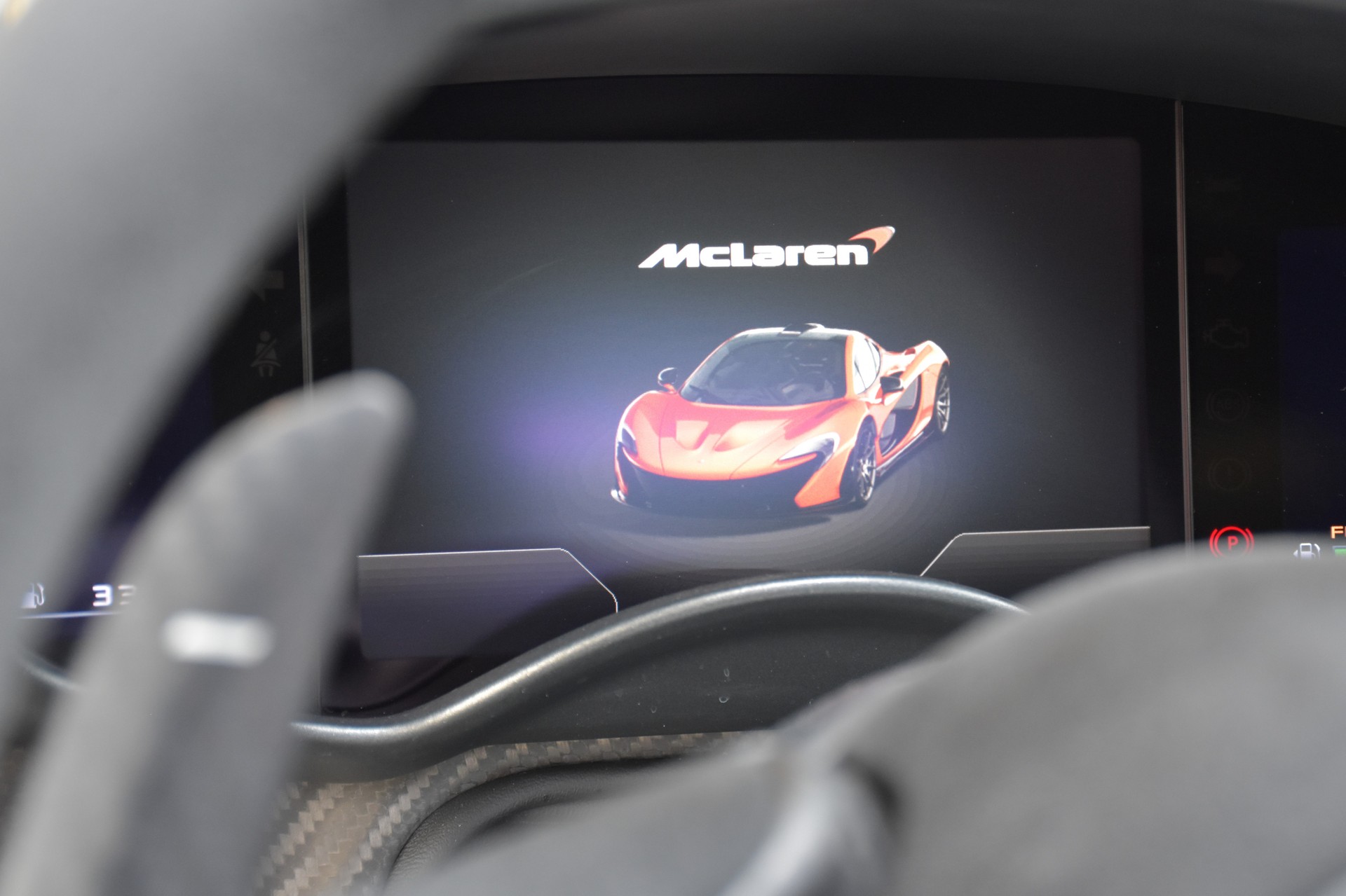 McLAREN P1™-image-16