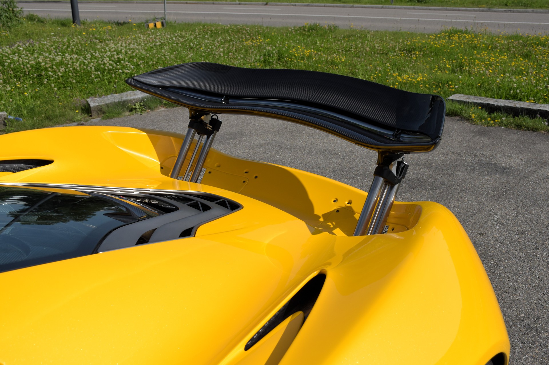 McLAREN P1™-image-13
