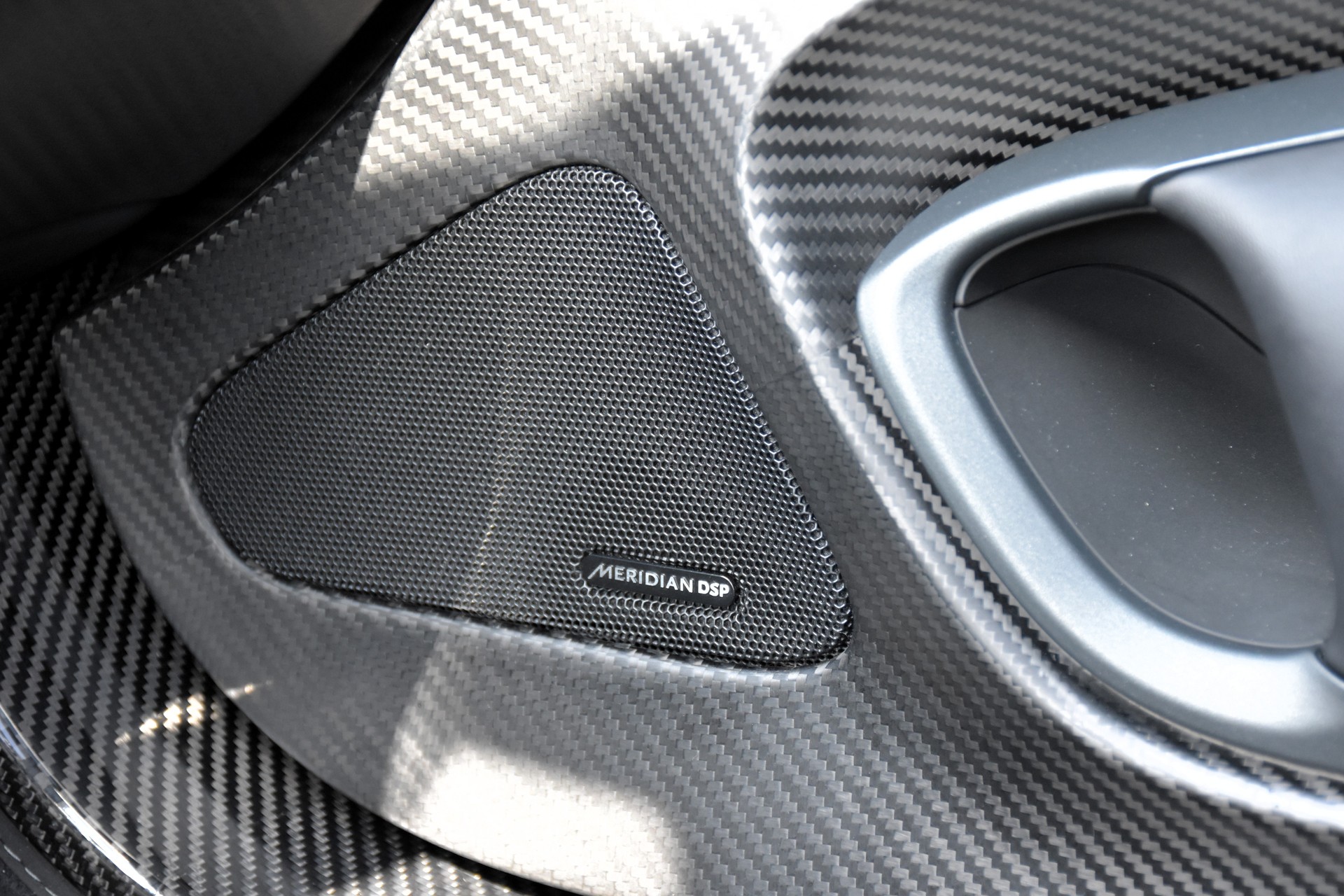 McLAREN P1™-image-21