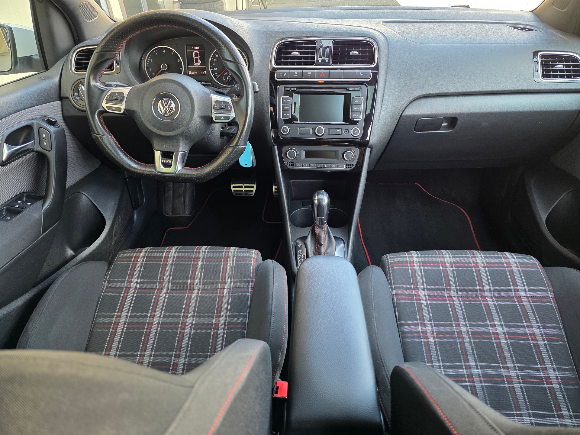 VW Polo 1.4 TSI GTI DSG-Automat 180PS-image-7