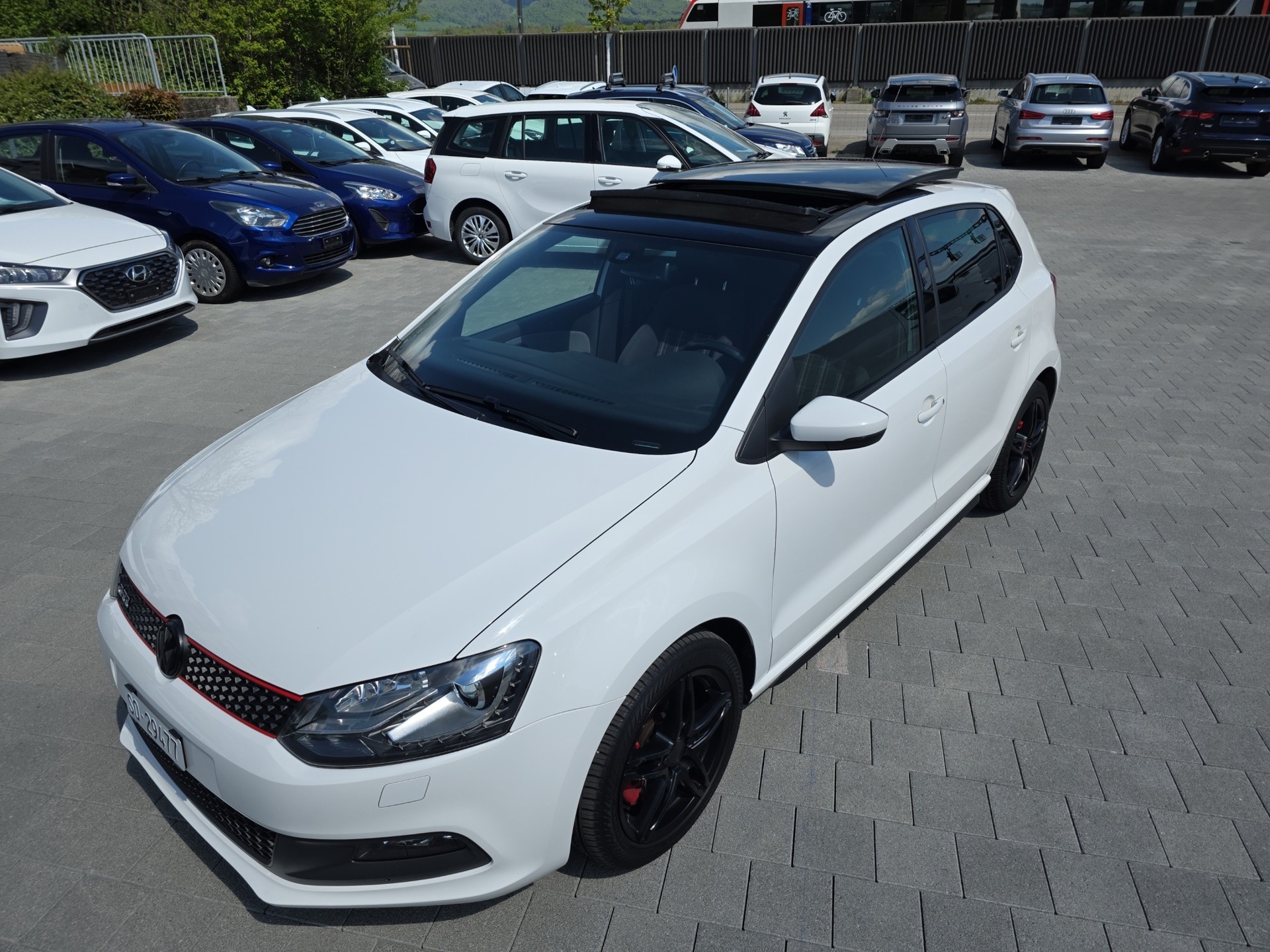 VW Polo 1.4 TSI GTI DSG-Automat 180PS-image-6