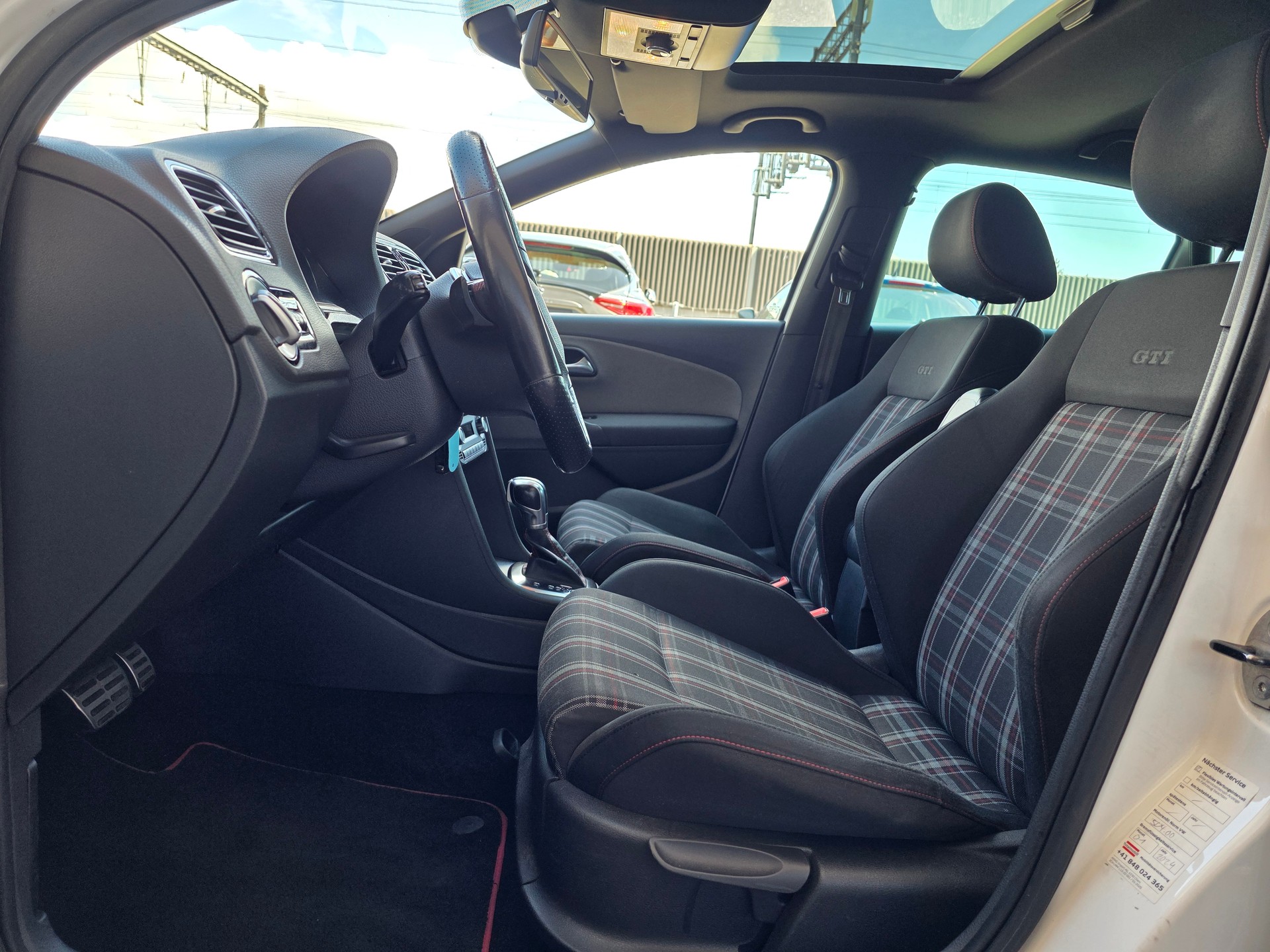 VW Polo 1.4 TSI GTI DSG-Automat 180PS-image-8