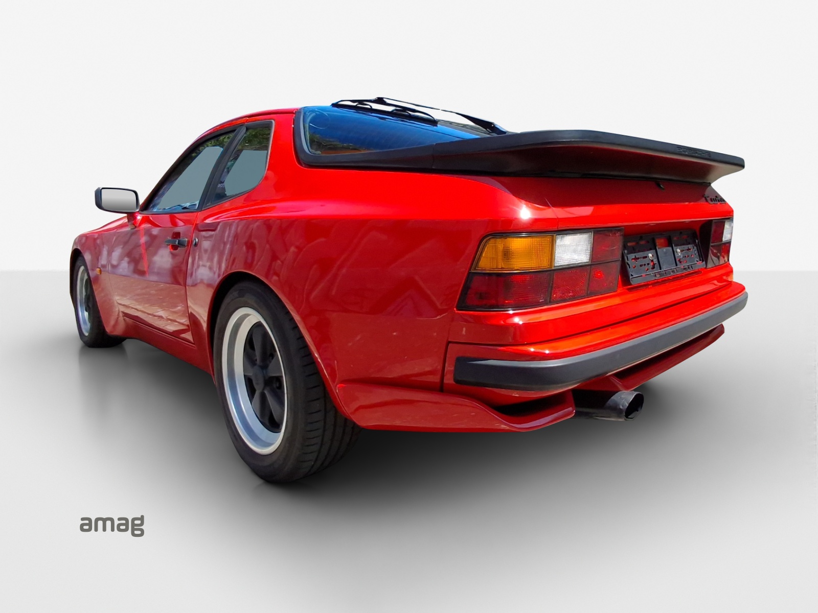 PORSCHE 944 Turbo-showroom-element-2
