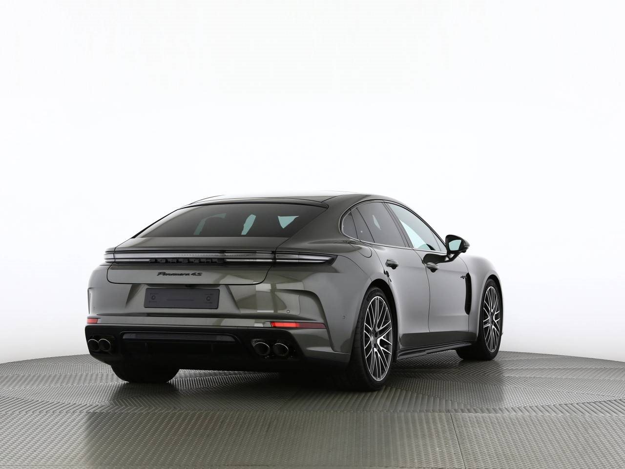 PORSCHE PANAMERA 4S E-Hybrid-showroom-element-2