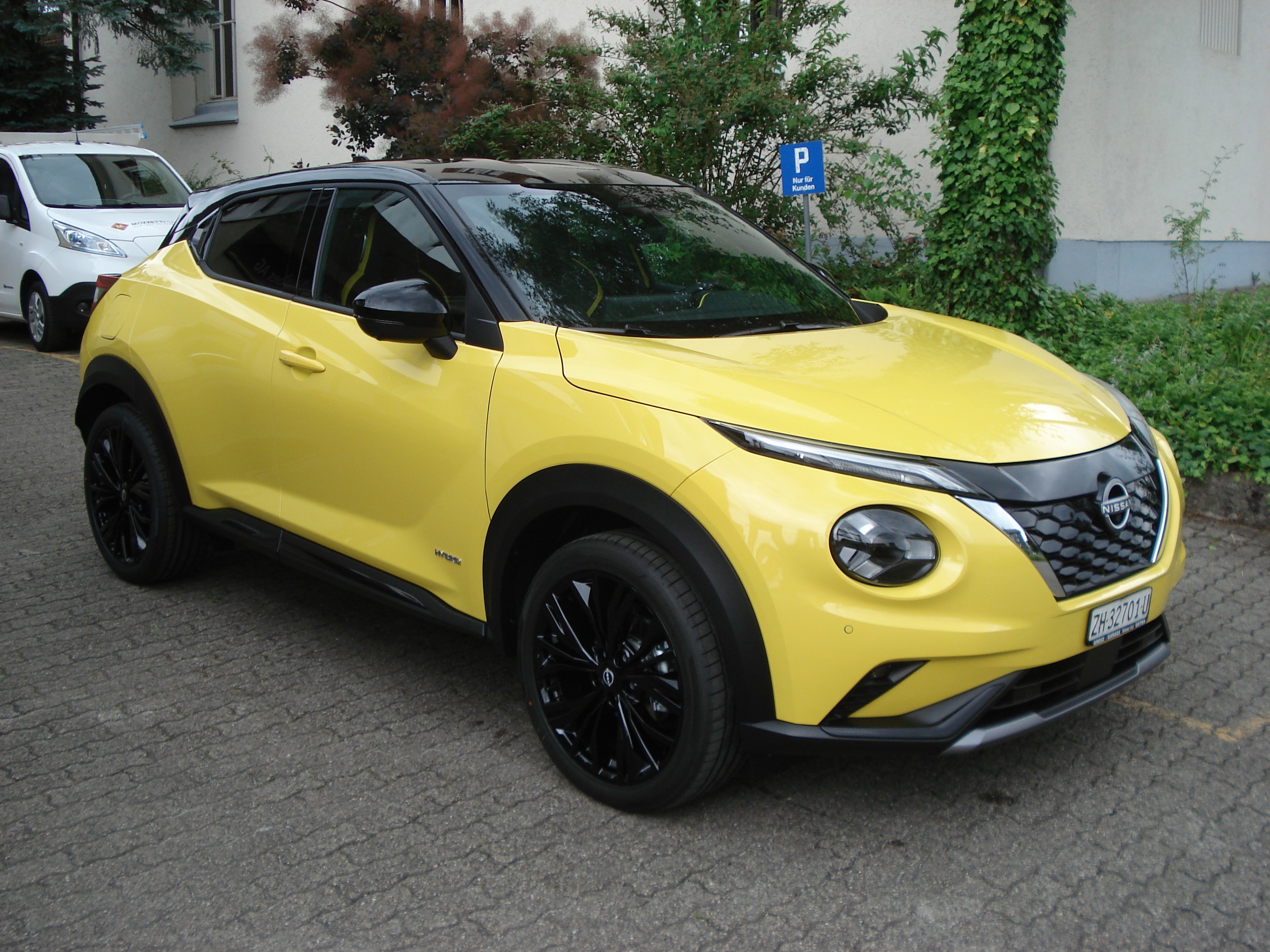 NISSAN Juke 1.6 FHEV N-Sport (SUV / Gelndewagen)