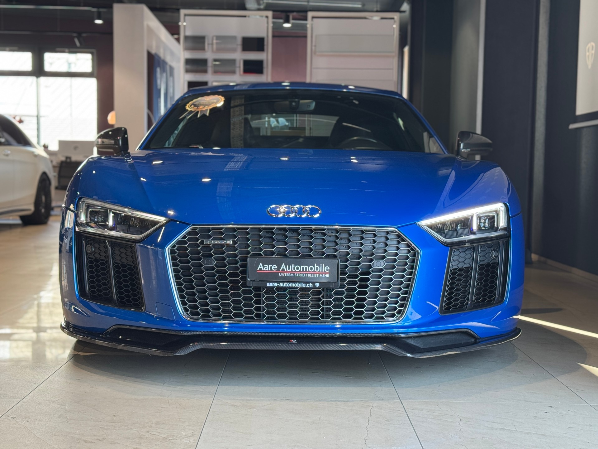AUDI R8 Coupé 5.2 plus S-Tronic-showroom-element-1