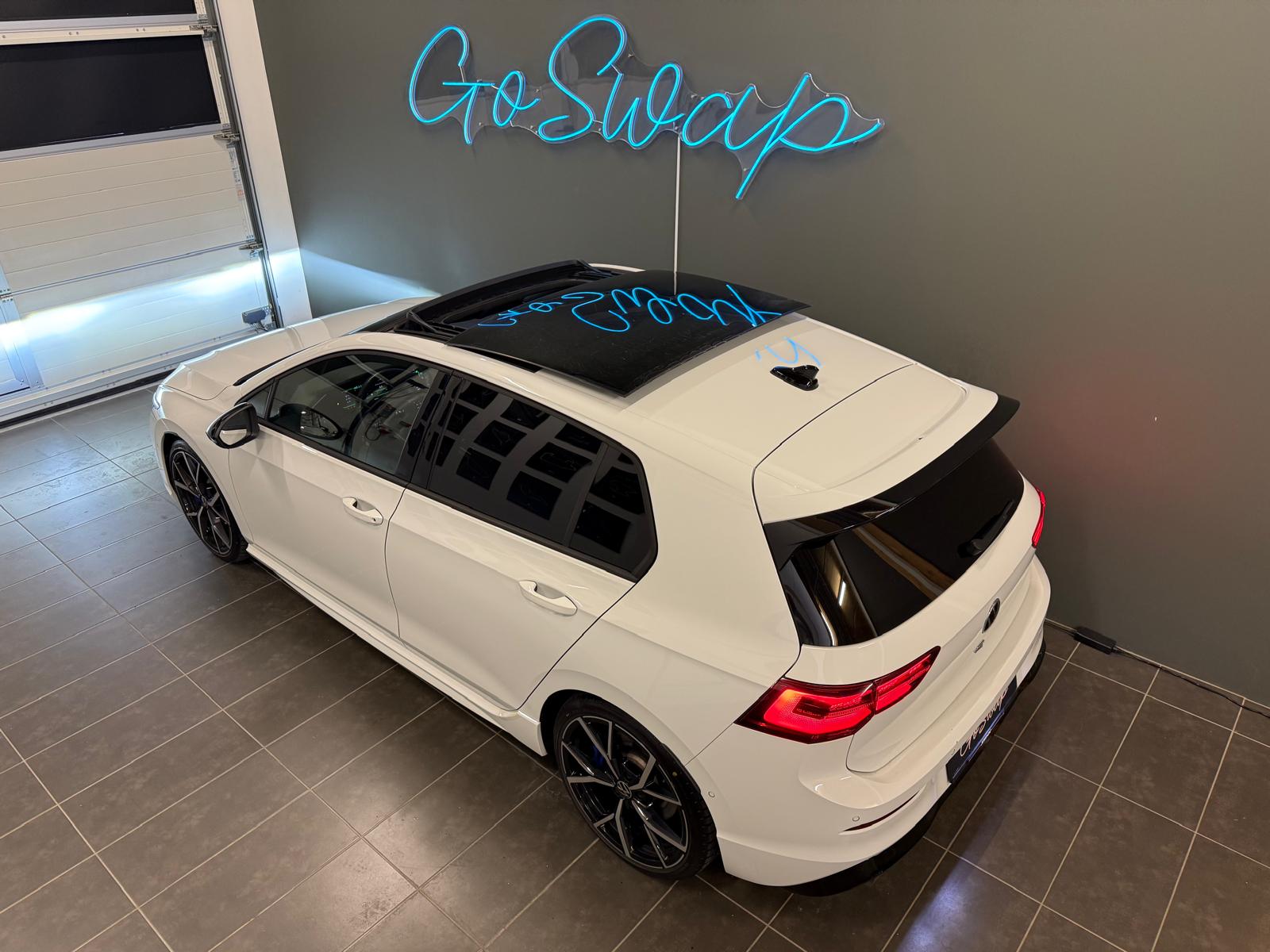 VW Golf 2.0 TSI R DSG 4Motion-showroom-element-2