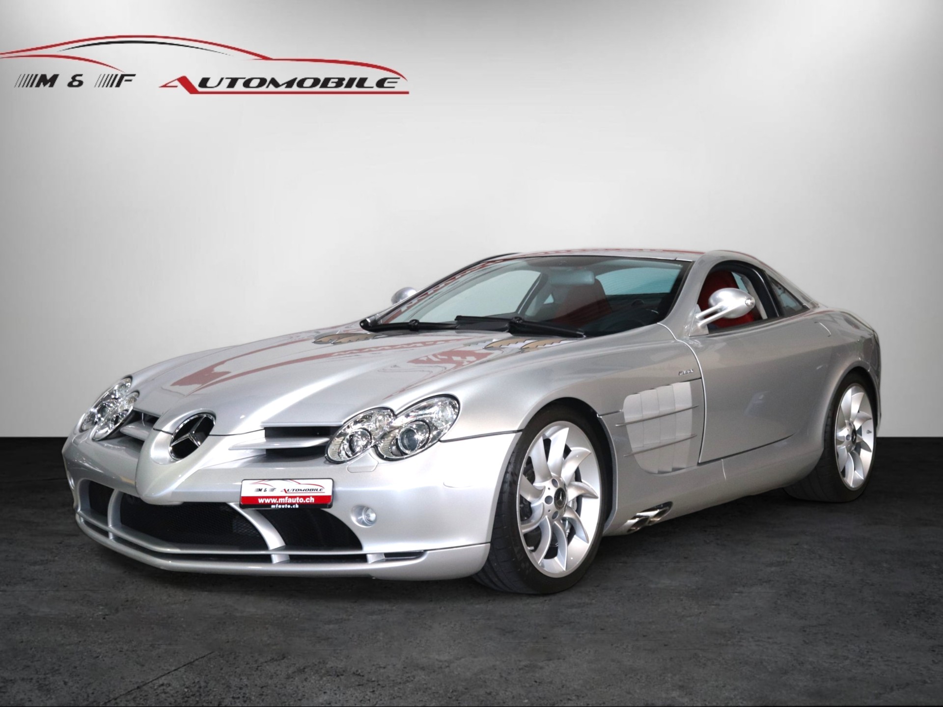 MERCEDES-BENZ SLR-showroom-element-3