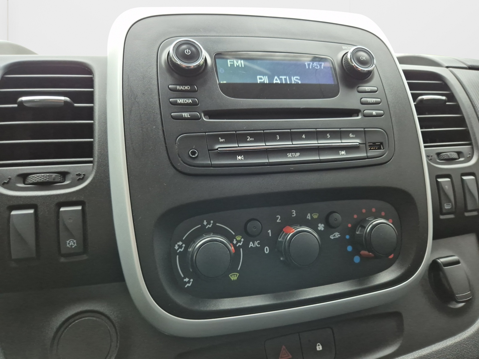 FIAT Talento 29 1.6 Eco L1 H1 6-Plätze-image-22