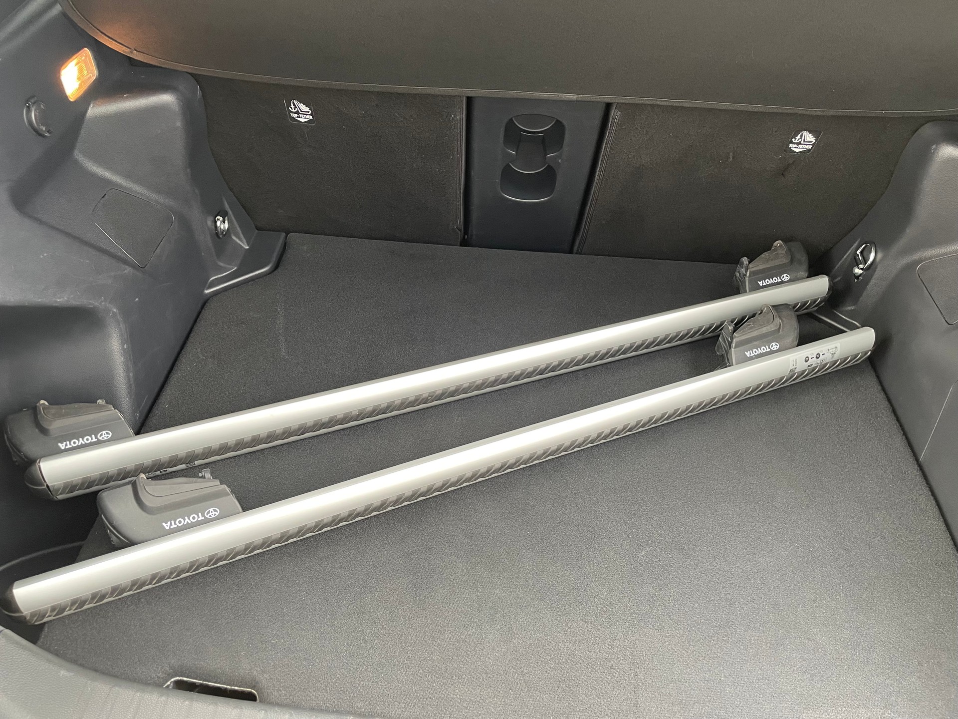 TOYOTA Yaris Cross 1.5 Premiere Edition eCVT AWDi Kaufen