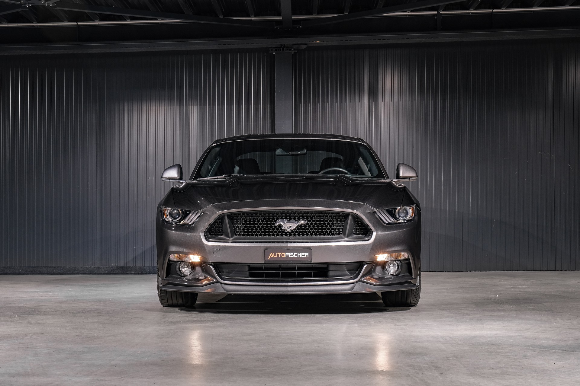 FORD Mustang Fastback 5.0 V8 GT-showroom-element-3