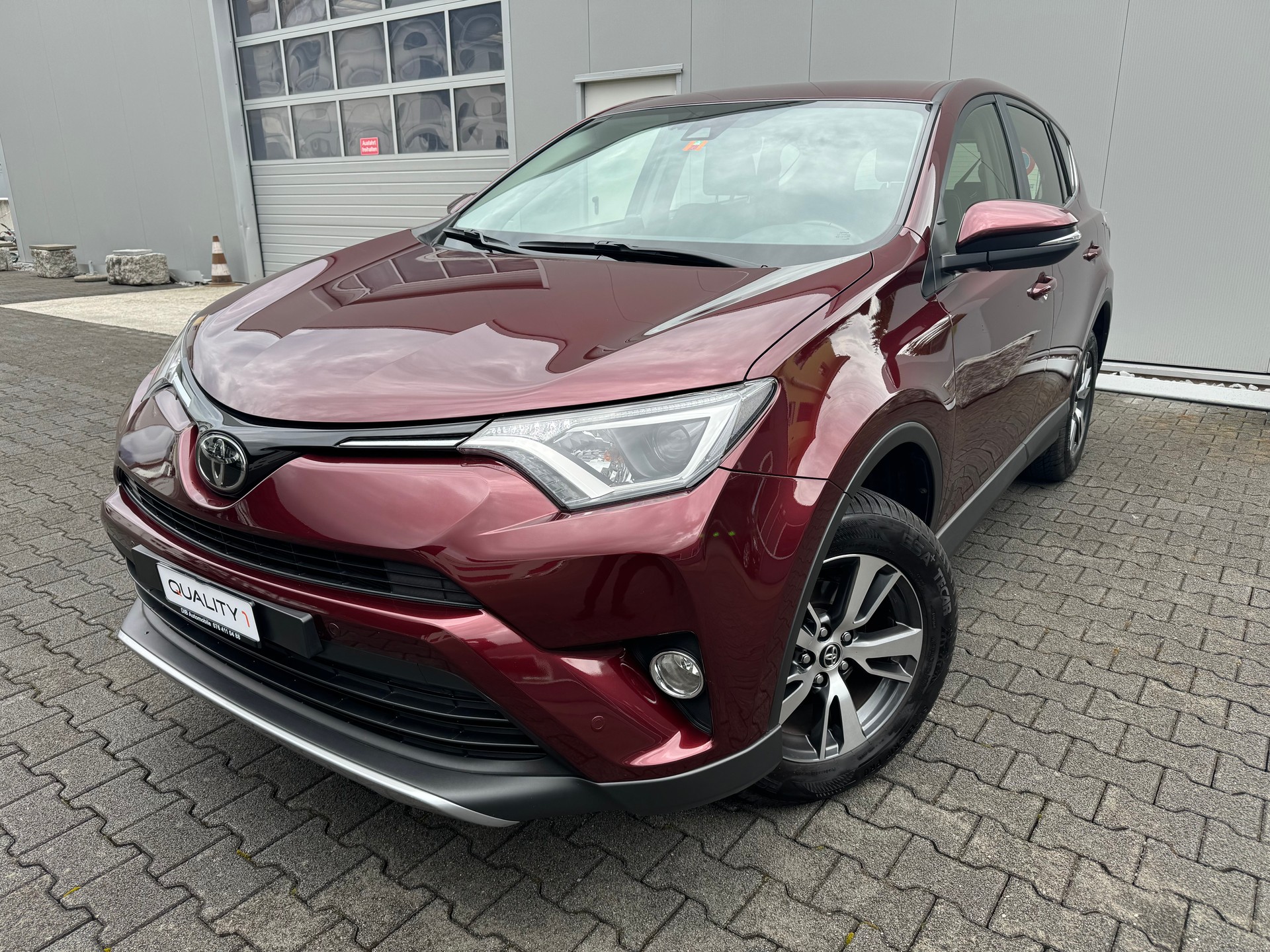 TOYOTA RAV-4 2.0 Sol*TOP ZUSTAND*TOP AUSSTATTUNG*NUR 53000 KM*NAVI*AHK*