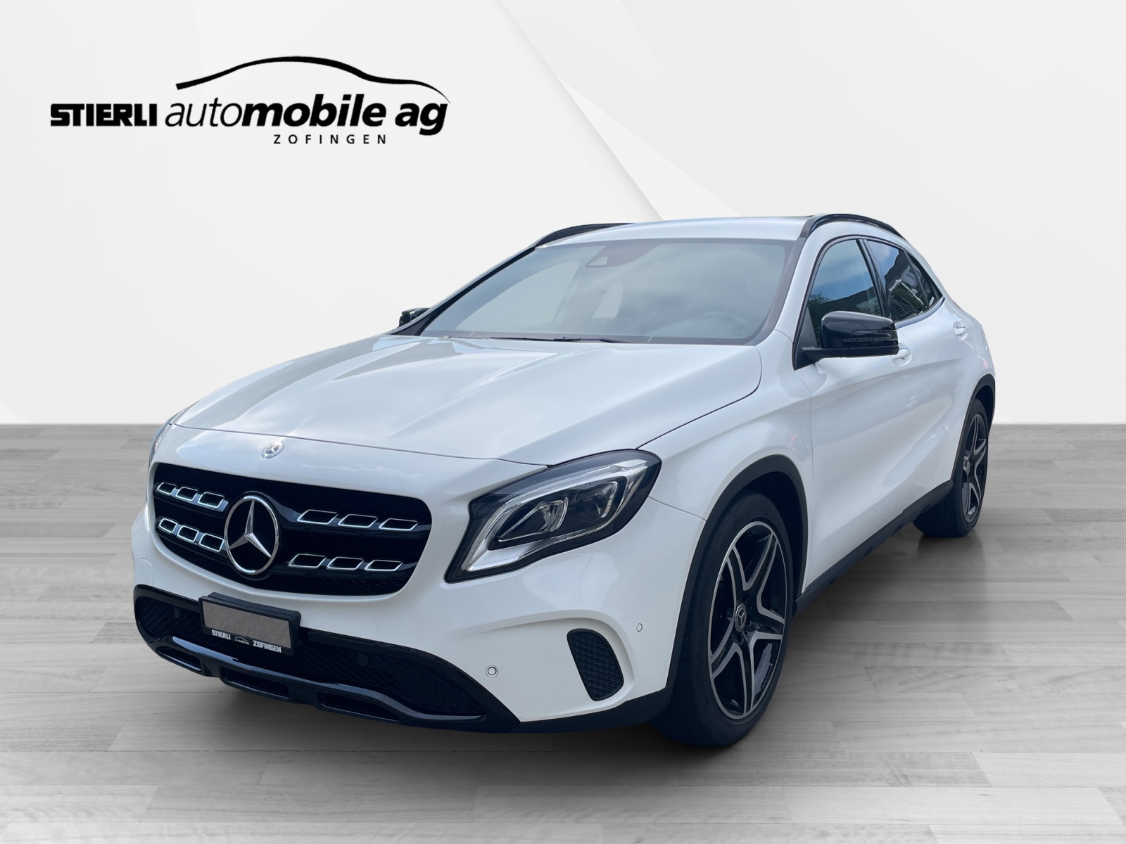 MERCEDES-BENZ GLA 200 Urban
