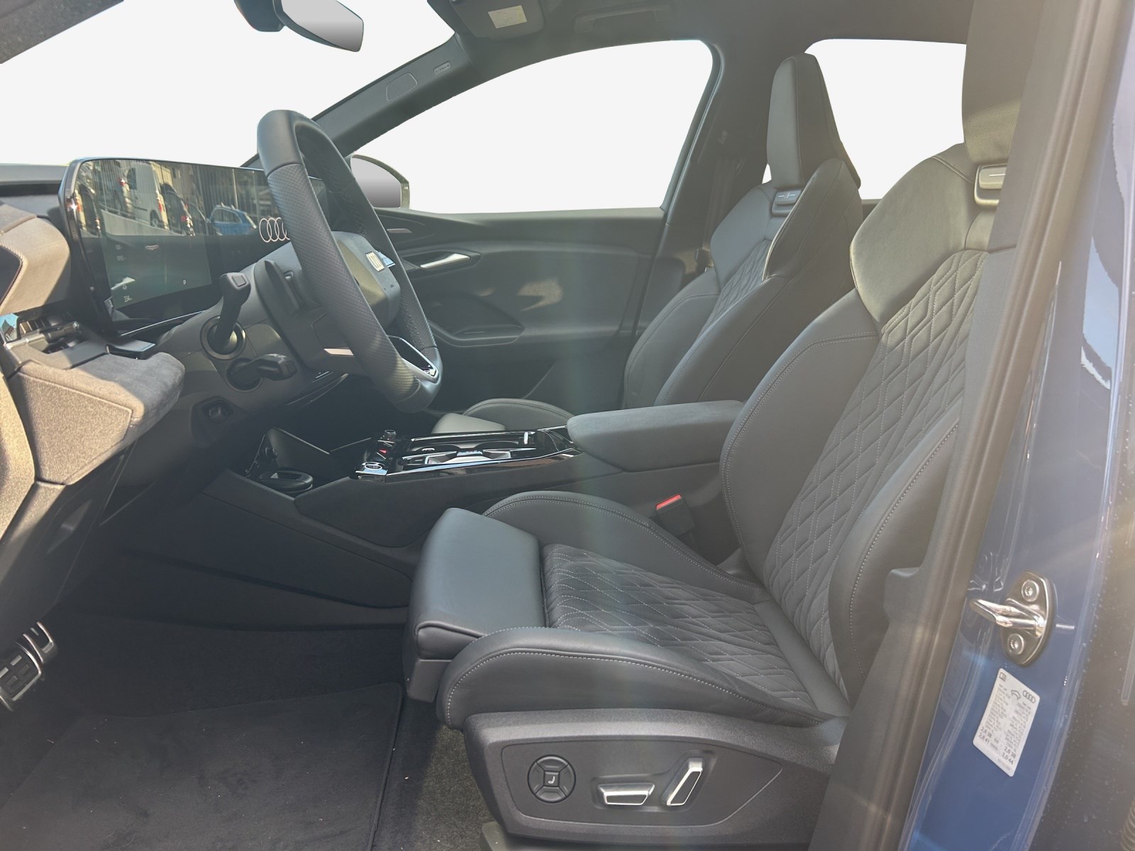 AUDI Q6 e-tron quattro-image-7