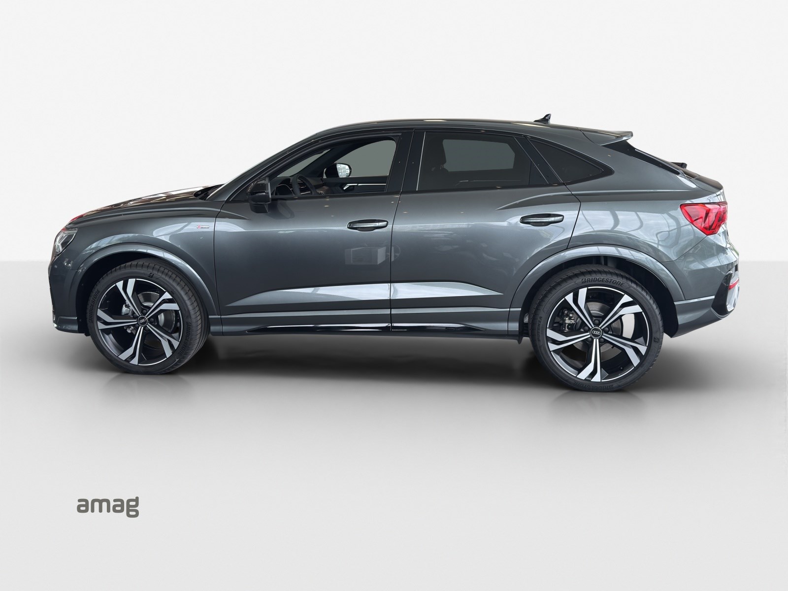 AUDI Q3 Sportback 35 TFSI S line Attraction-showroom-element-1