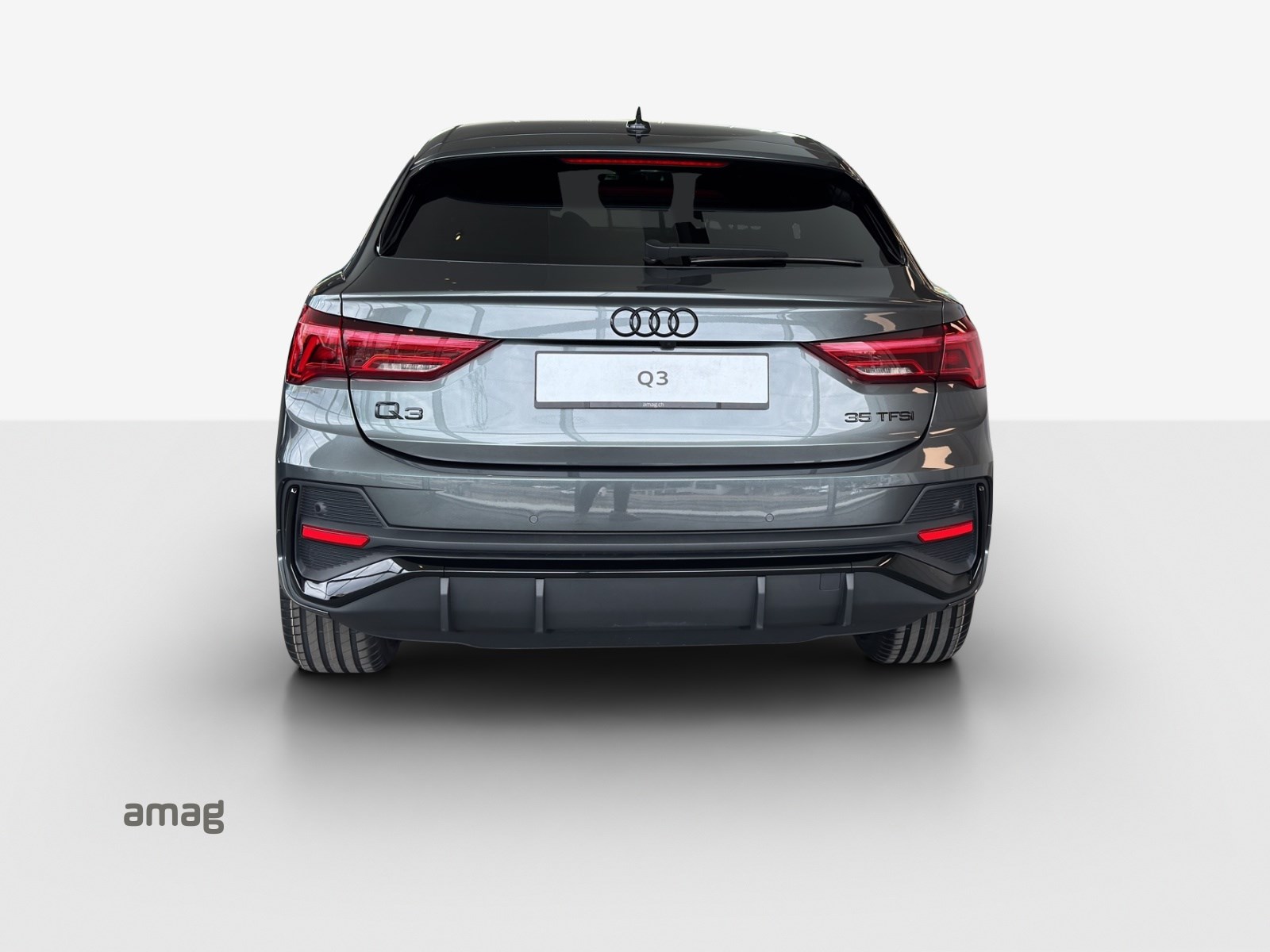 AUDI Q3 Sportback 35 TFSI S line Attraction-showroom-element-3