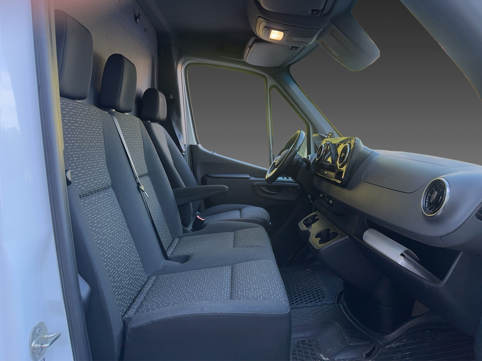 MERCEDES-BENZ Sprinter 316 CDI L2 H2 Automat-image-18