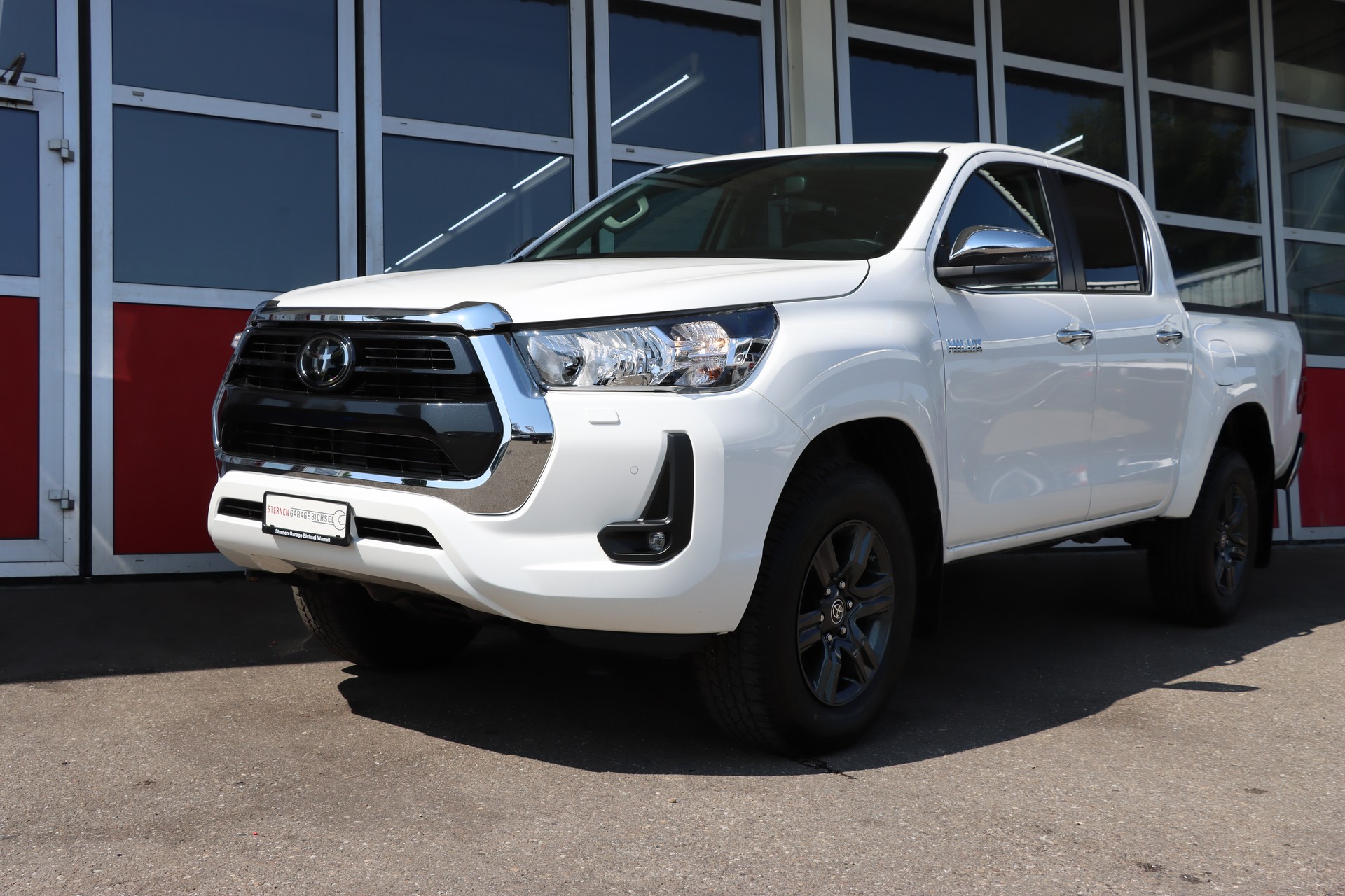 TOYOTA Hilux 2.4d Style Double Cab 4x4 A