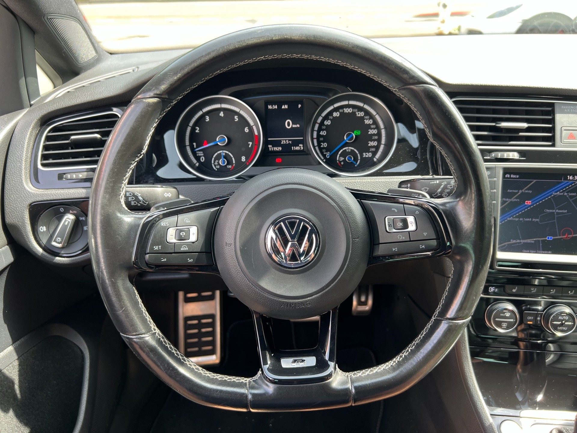 VW Golf 2.0 TSI R 4Motion DSG-image-13