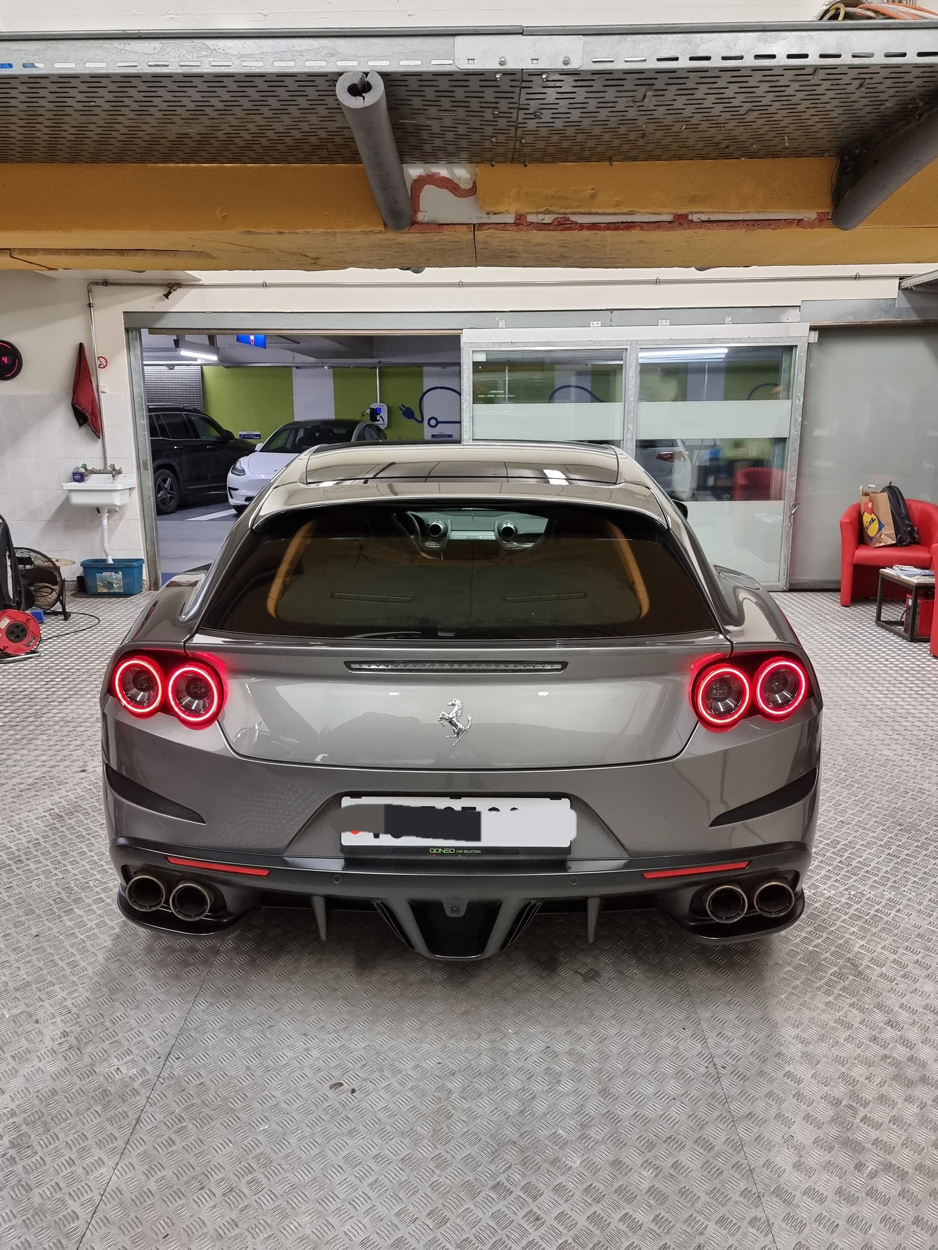 FERRARI GTC 4 Lusso-image-1