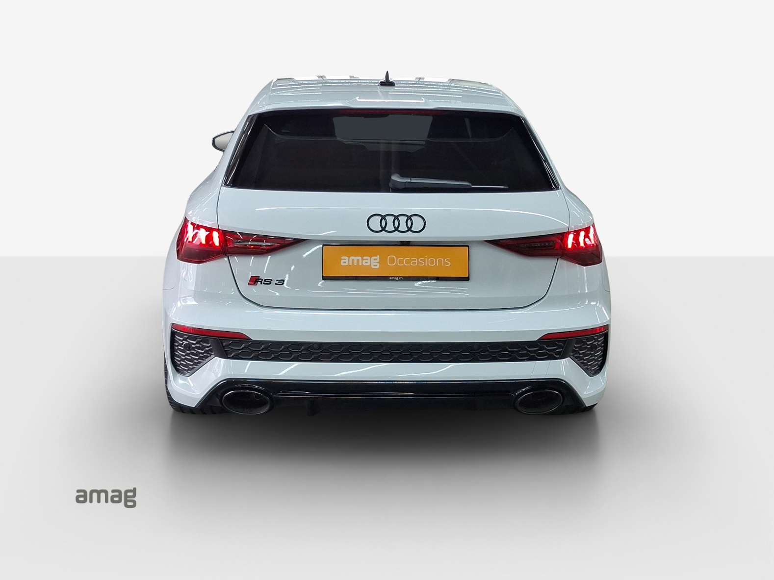 AUDI RS3 Sportback 2.5 TSI quattro-showroom-element-3