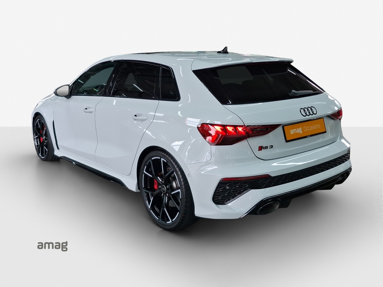 AUDI RS3 Sportback 2.5 TSI quattro-showroom-element-2