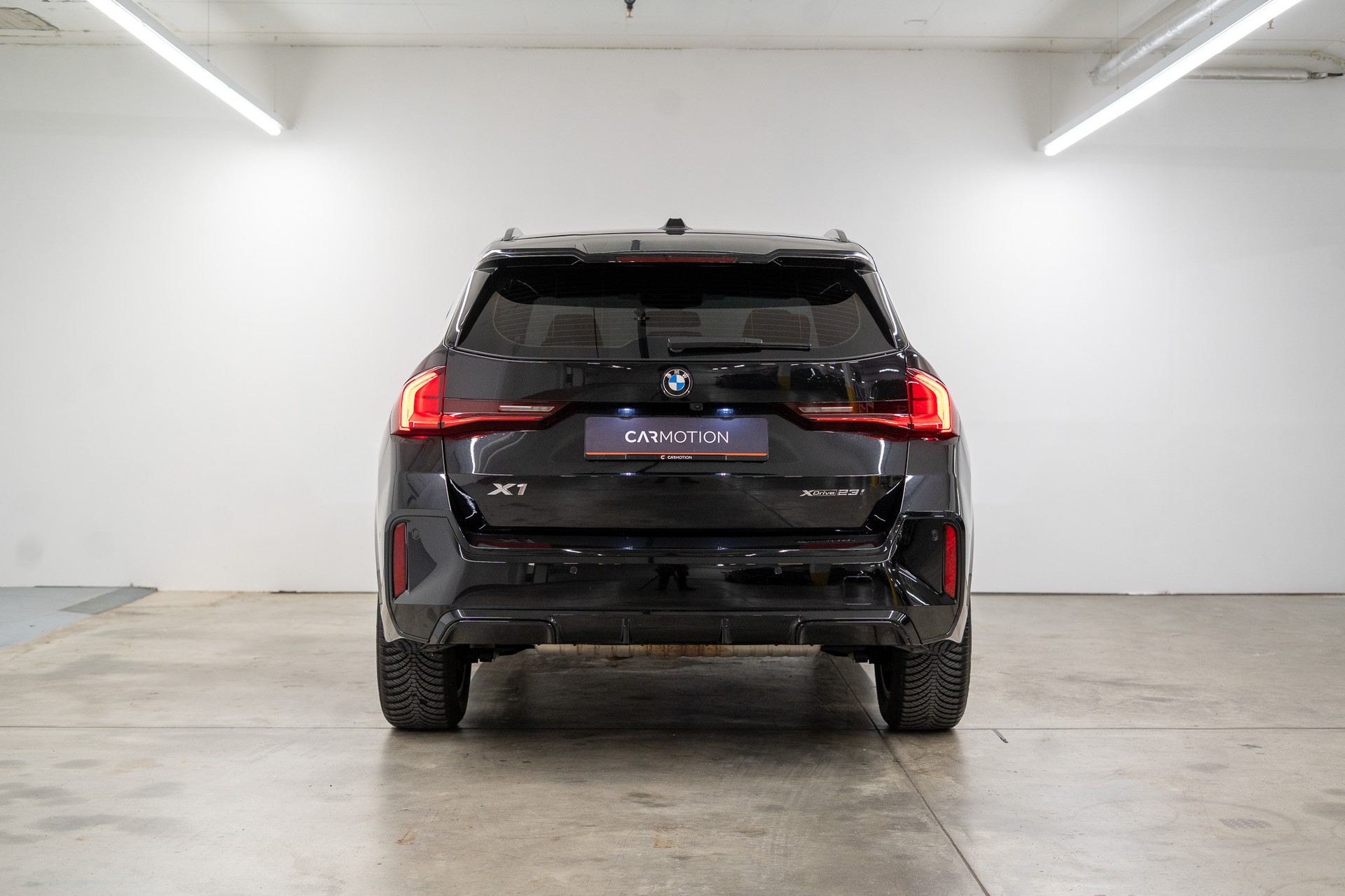 BMW X1 23i xDrive M Sport-image-4