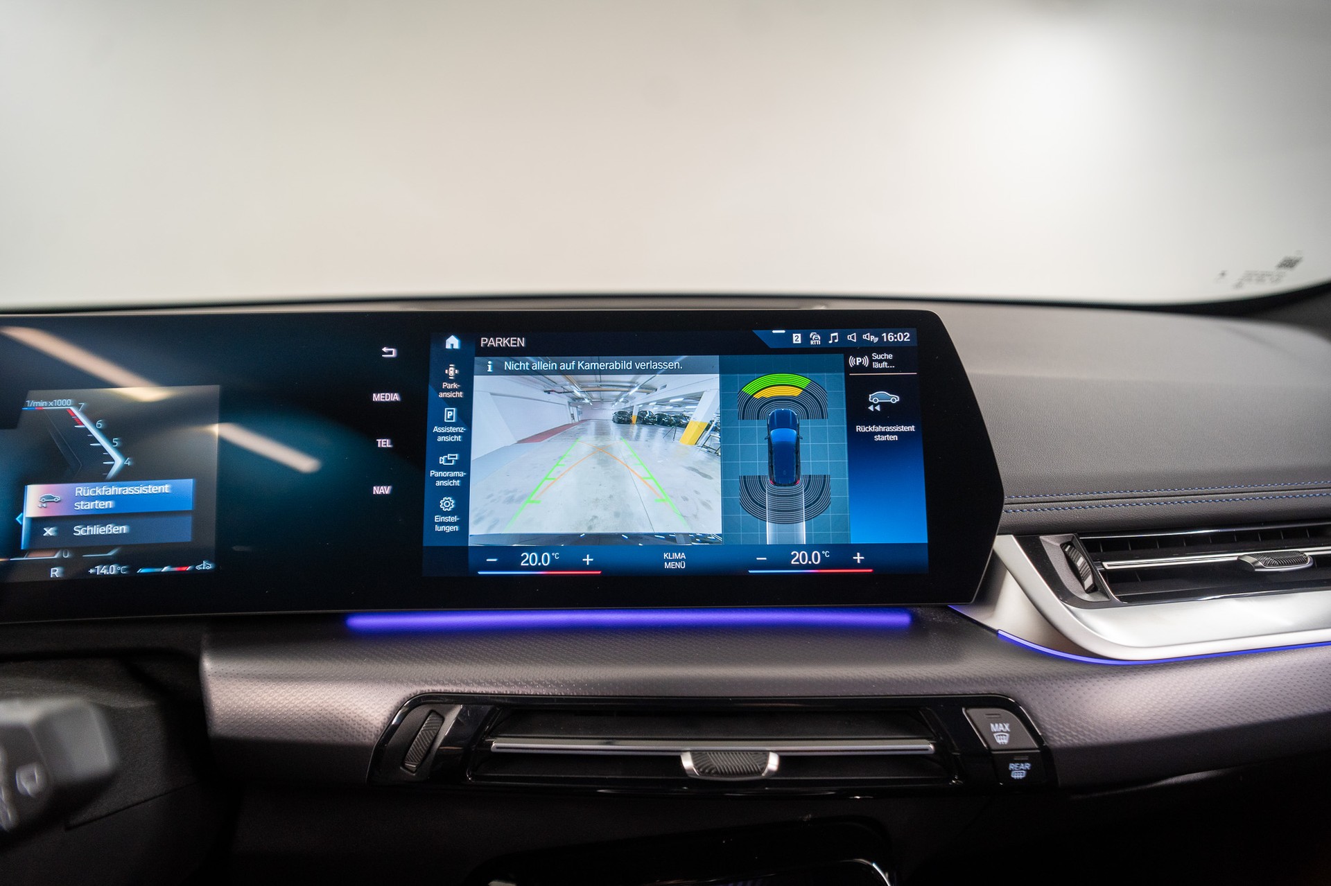 BMW X1 23i xDrive M Sport-image-17