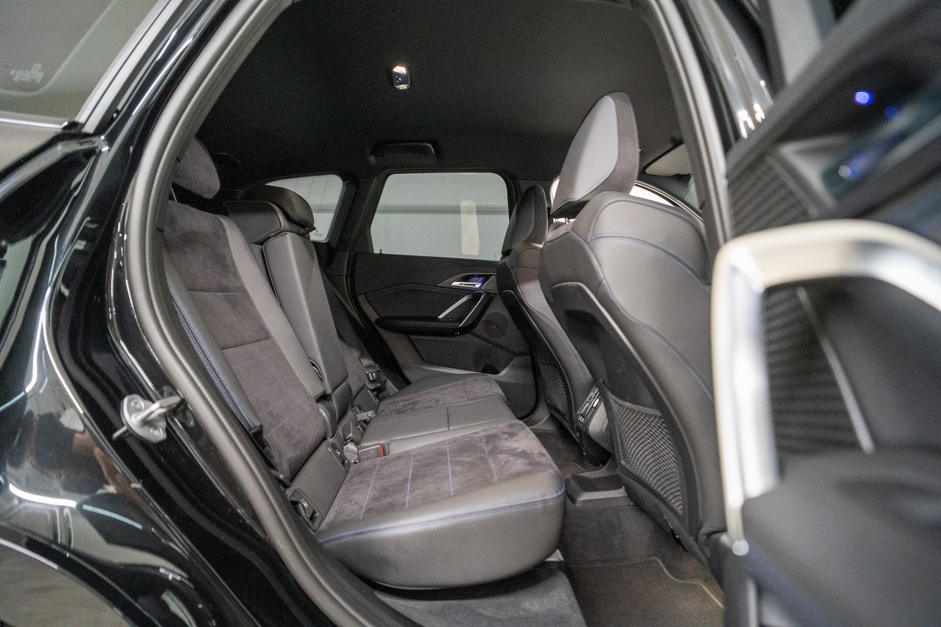 BMW X1 23i xDrive M Sport-image-10
