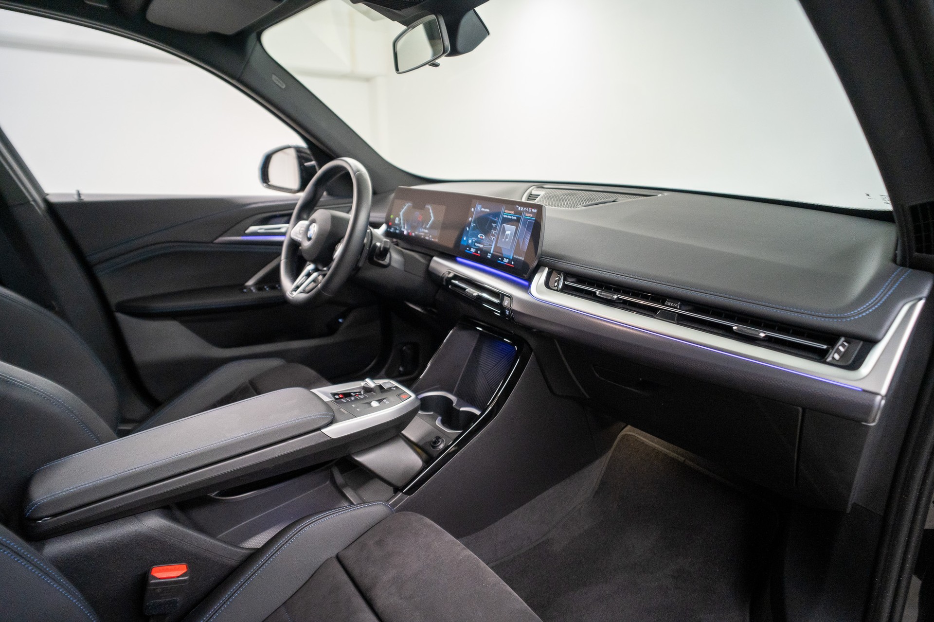 BMW X1 23i xDrive M Sport-image-12