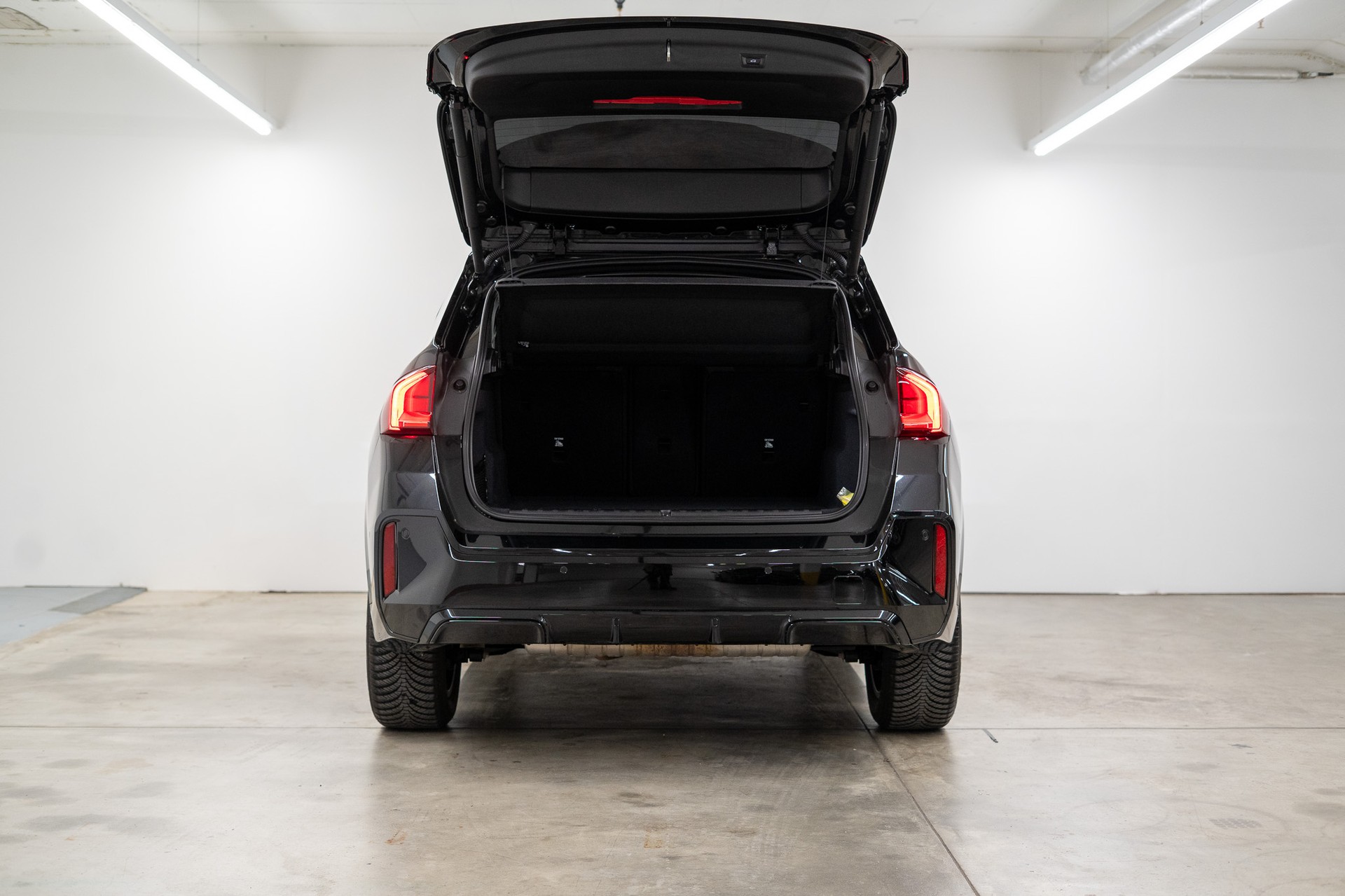 BMW X1 23i xDrive M Sport-image-5