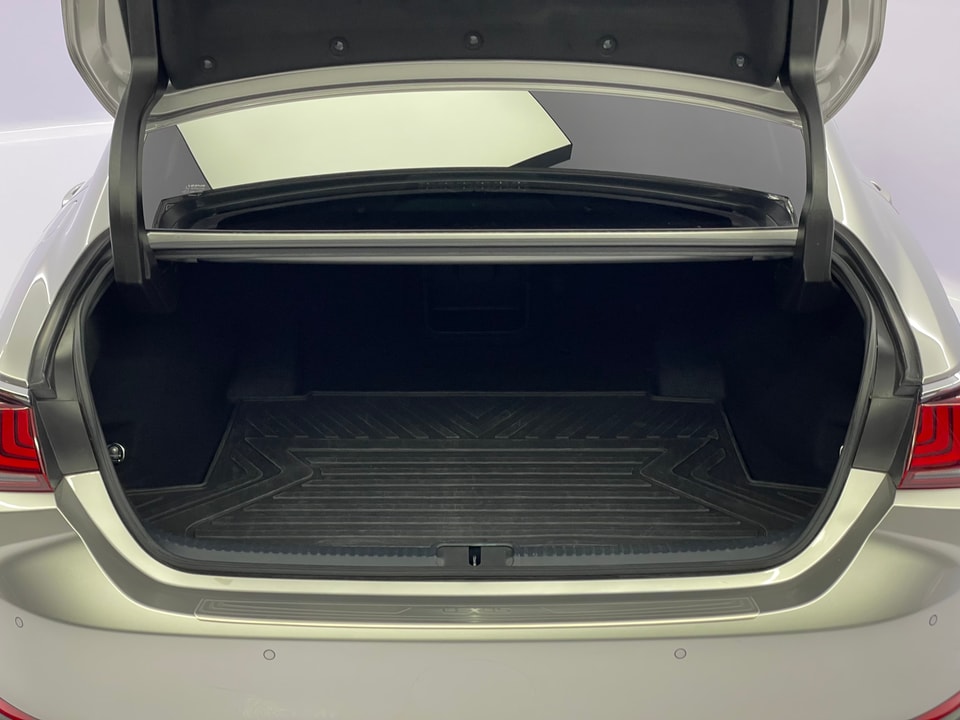 ES 300h Excellence Voll-Hybrid