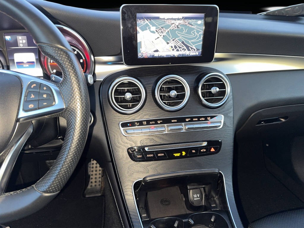 MERCEDES-BENZ GLC 250 d AMG Line 4m Coupé-image-10