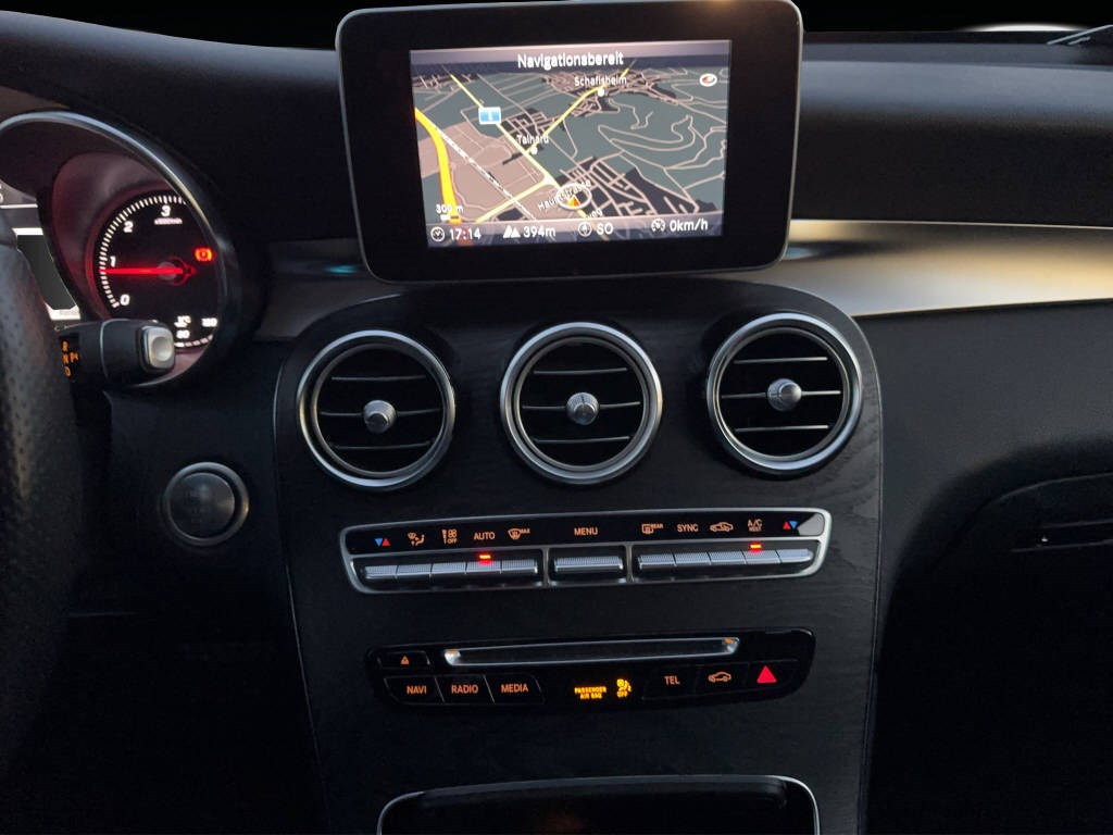 MERCEDES-BENZ GLC 250 d AMG Line 4m Coupé-image-11