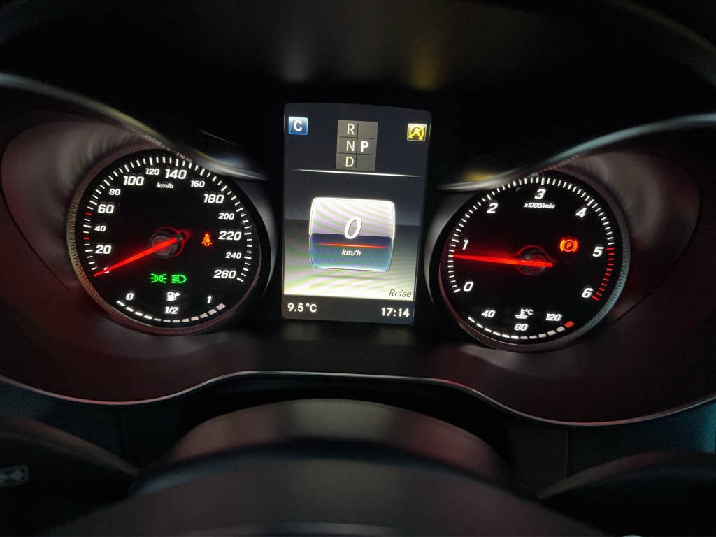 MERCEDES-BENZ GLC 250 d AMG Line 4m Coupé-image-13