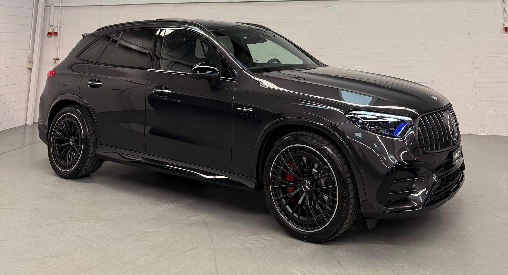 MERCEDES-BENZ GLC AMG 63 S e Performance Executive Grey Edition 9G-Tronic 5Jahre Garantie & Gratisservice-showroom-element-2