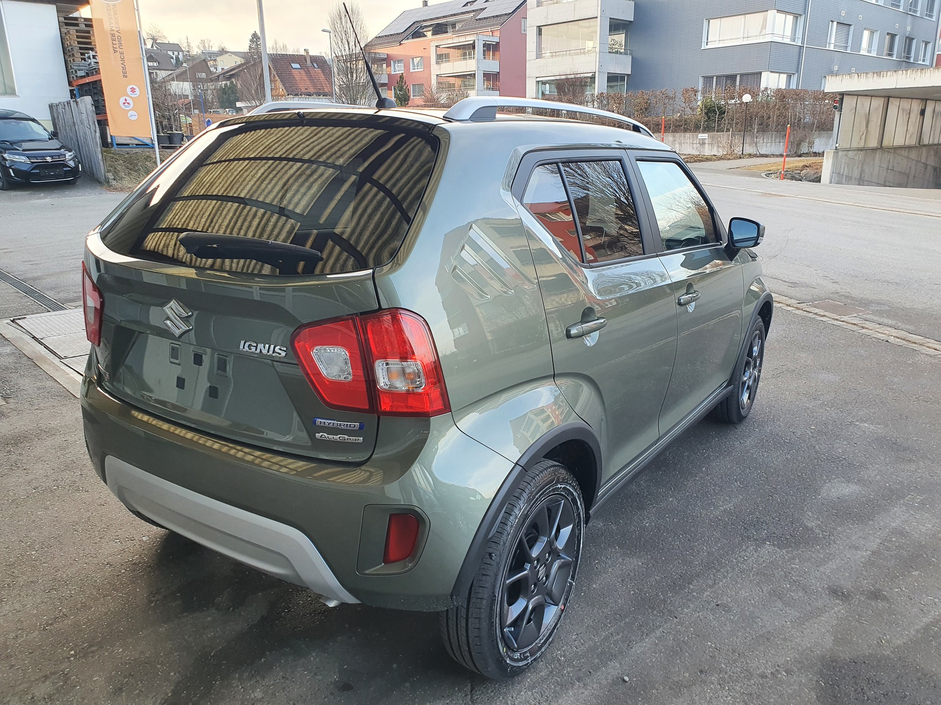 SUZUKI Ignis 1.2i Compact Top Hybrid 4x4-showroom-element-3