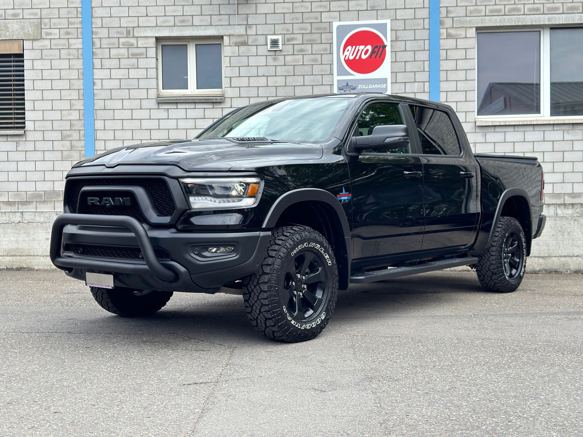 DODGE RAM 1500 GT 5.7 HEMI 4x4
