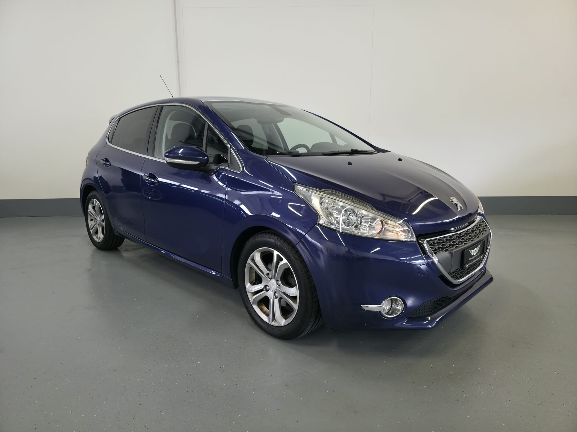 PEUGEOT 208 1.6 VTI Allure-showroom-element-2