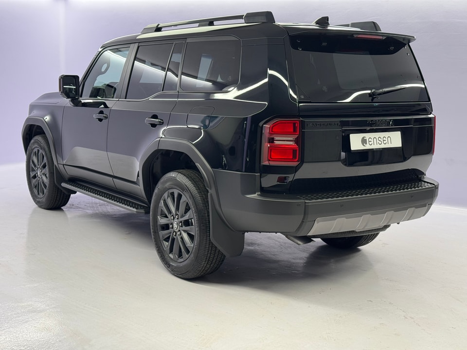 Land Cruiser 2.8 D 48V Invincible AWD