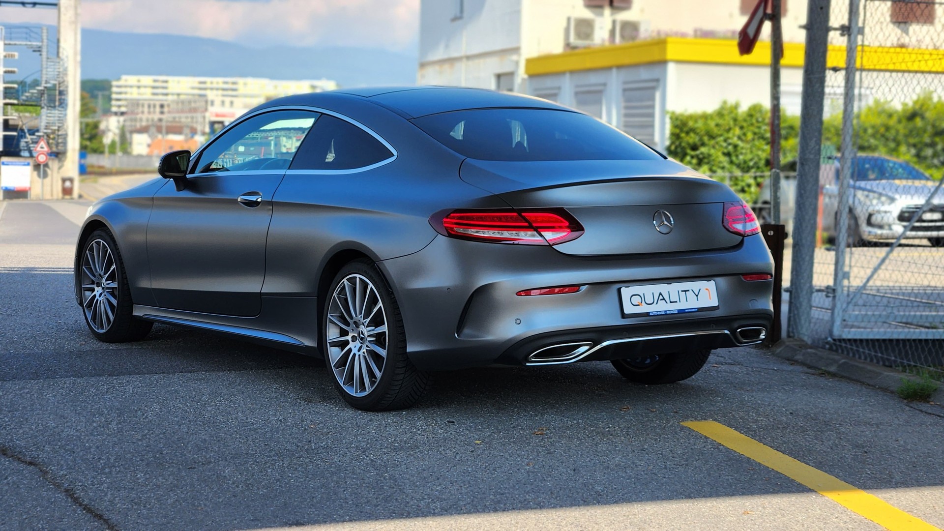 MERCEDES-BENZ C 200 Coupé 4Matic 9G-Tronic-image-3